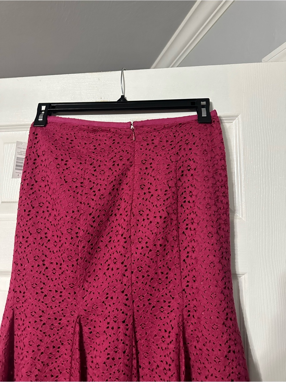 NWT Jones Wear Women’s Raspberry Lace Flare Skirt Size 4 - Picture 7 of 13